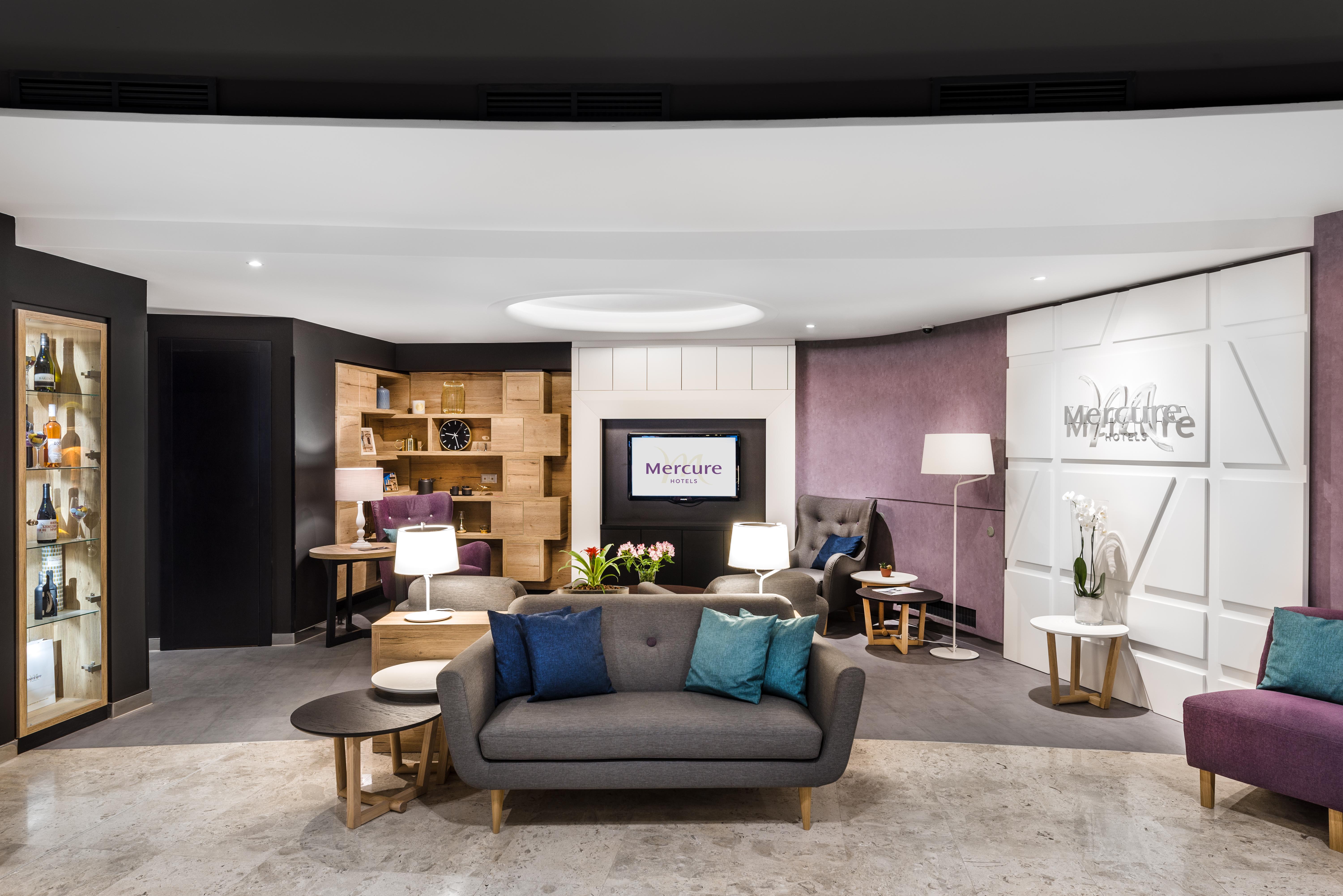 Mercure Center